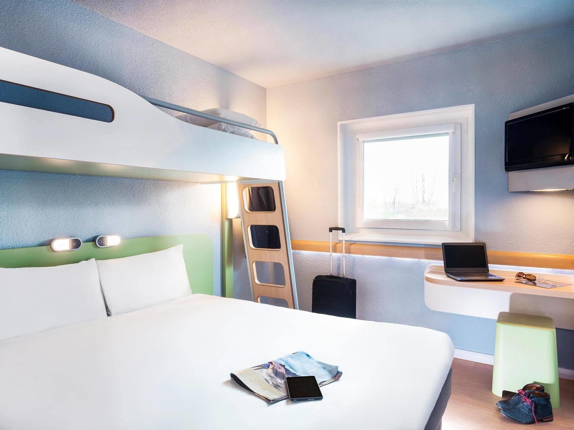 ibis budget Cergy St Christophe Exterior foto